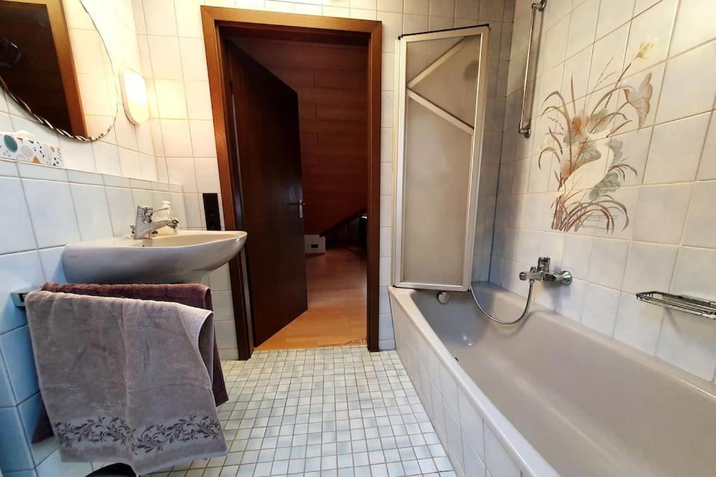 Studiowohnung Schwabenalb Mit Panoramablick Albstadt Esterno foto
